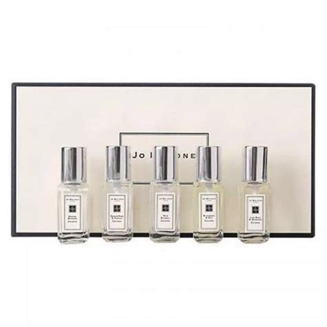 joe malone perfume sampler set.